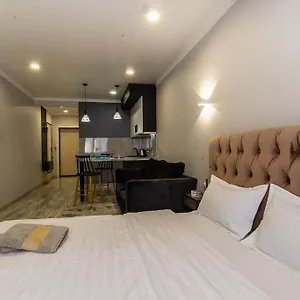 https://apartments-golden-square-162.hotels-of-almaty.com