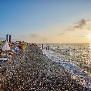 https://apartments-giuli.batumihotels.net